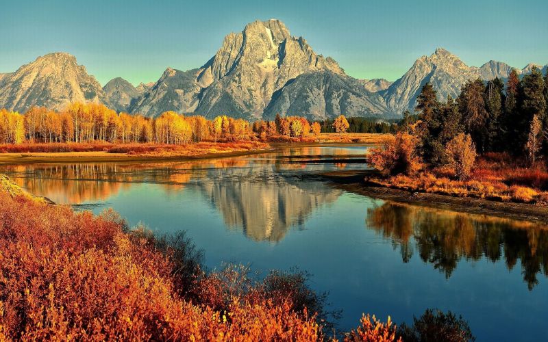 Go "Leaf Peeping" with These Autumn Wallpapers