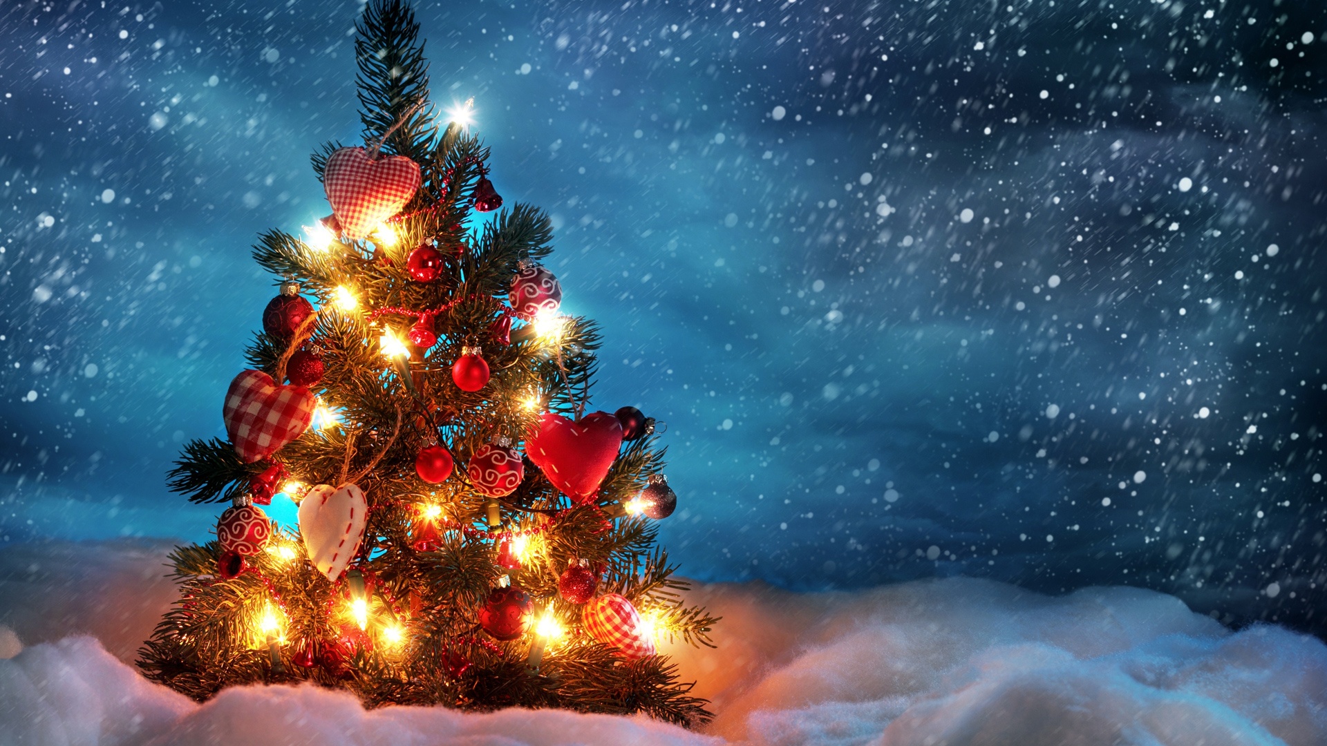 Beautiful Christmas Tree Snow - wallpaper