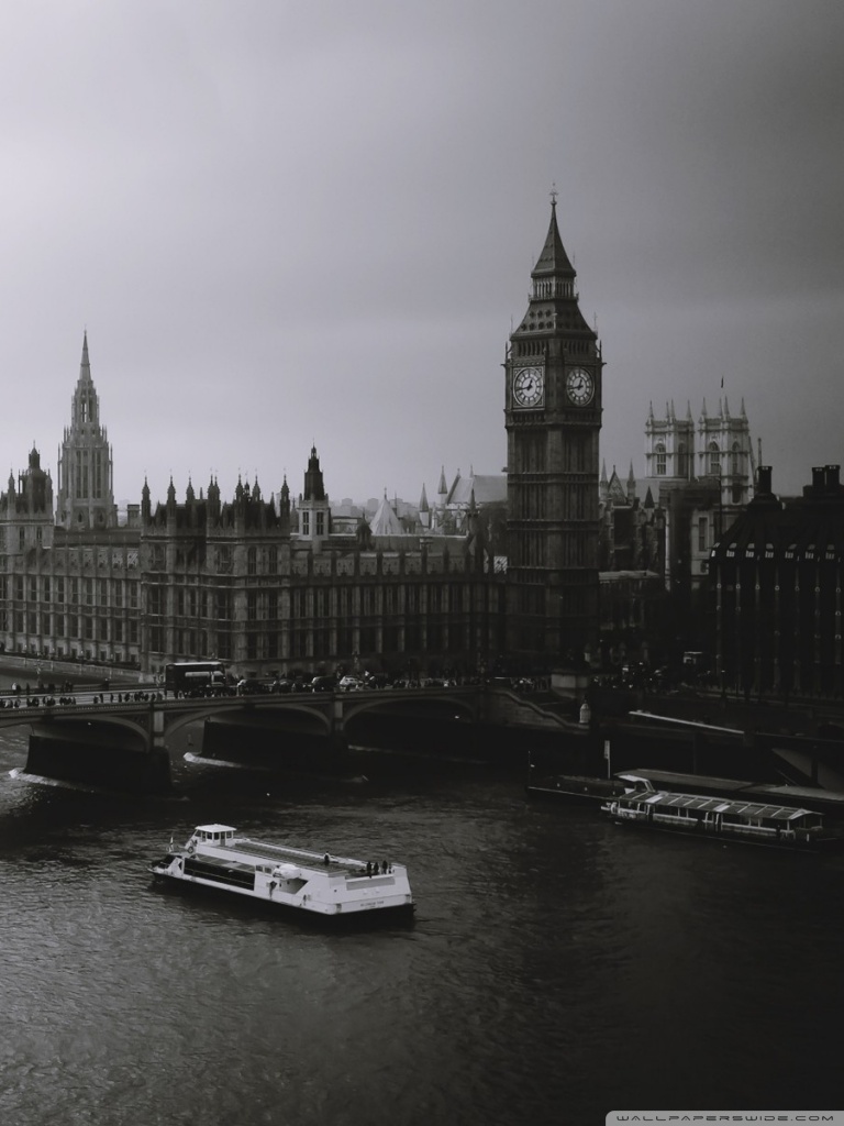 London black and white wallpaper