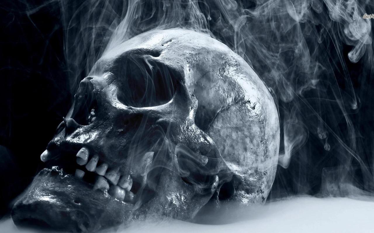 Smoking skull wallpaper