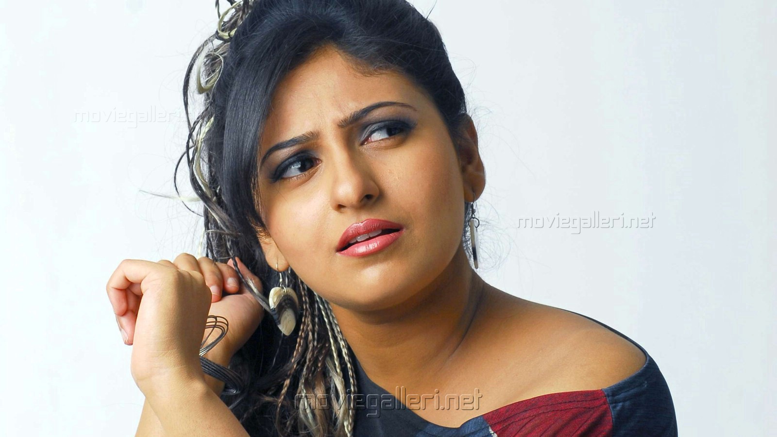 Tamil actresses wallpapers