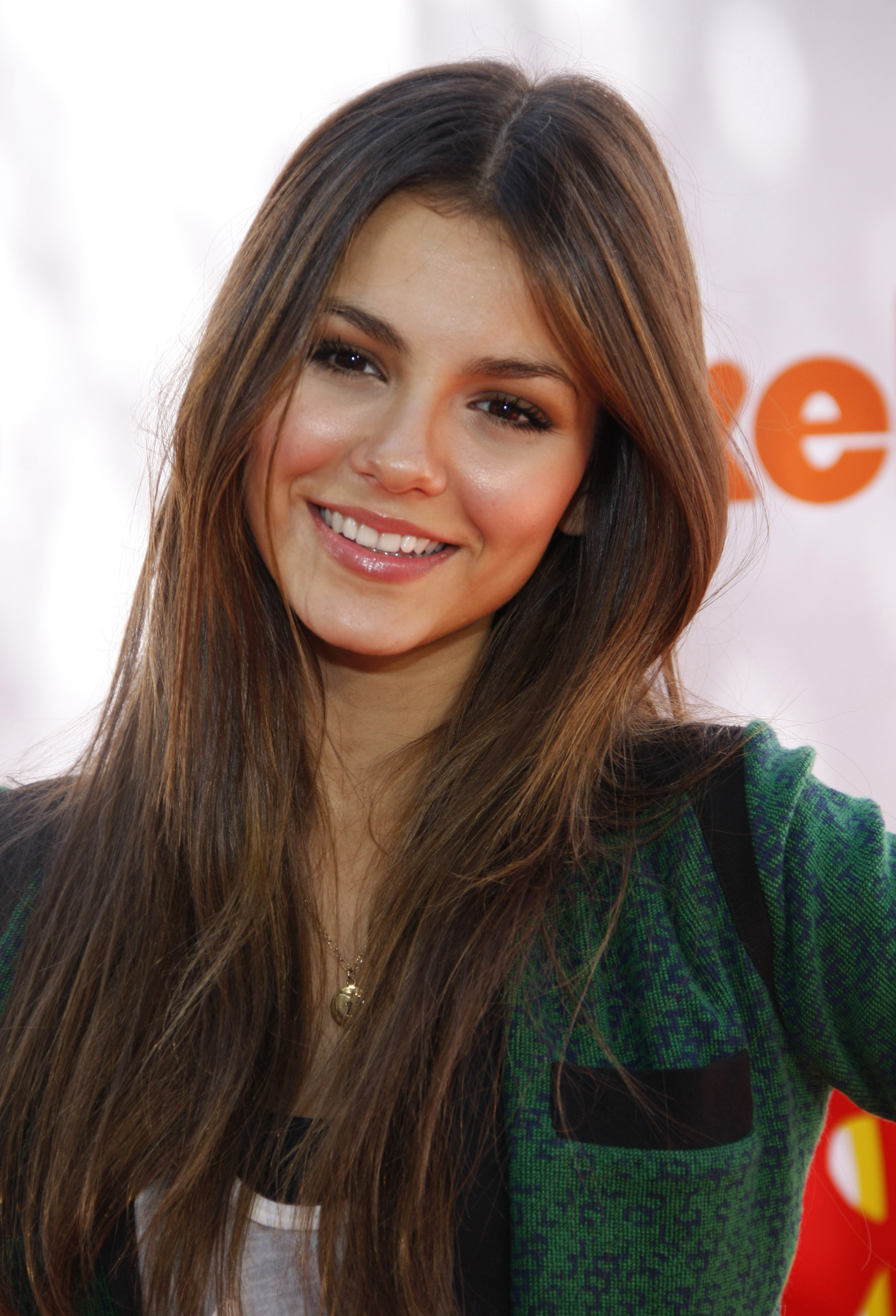 Victoria Justice Pictures Page 1