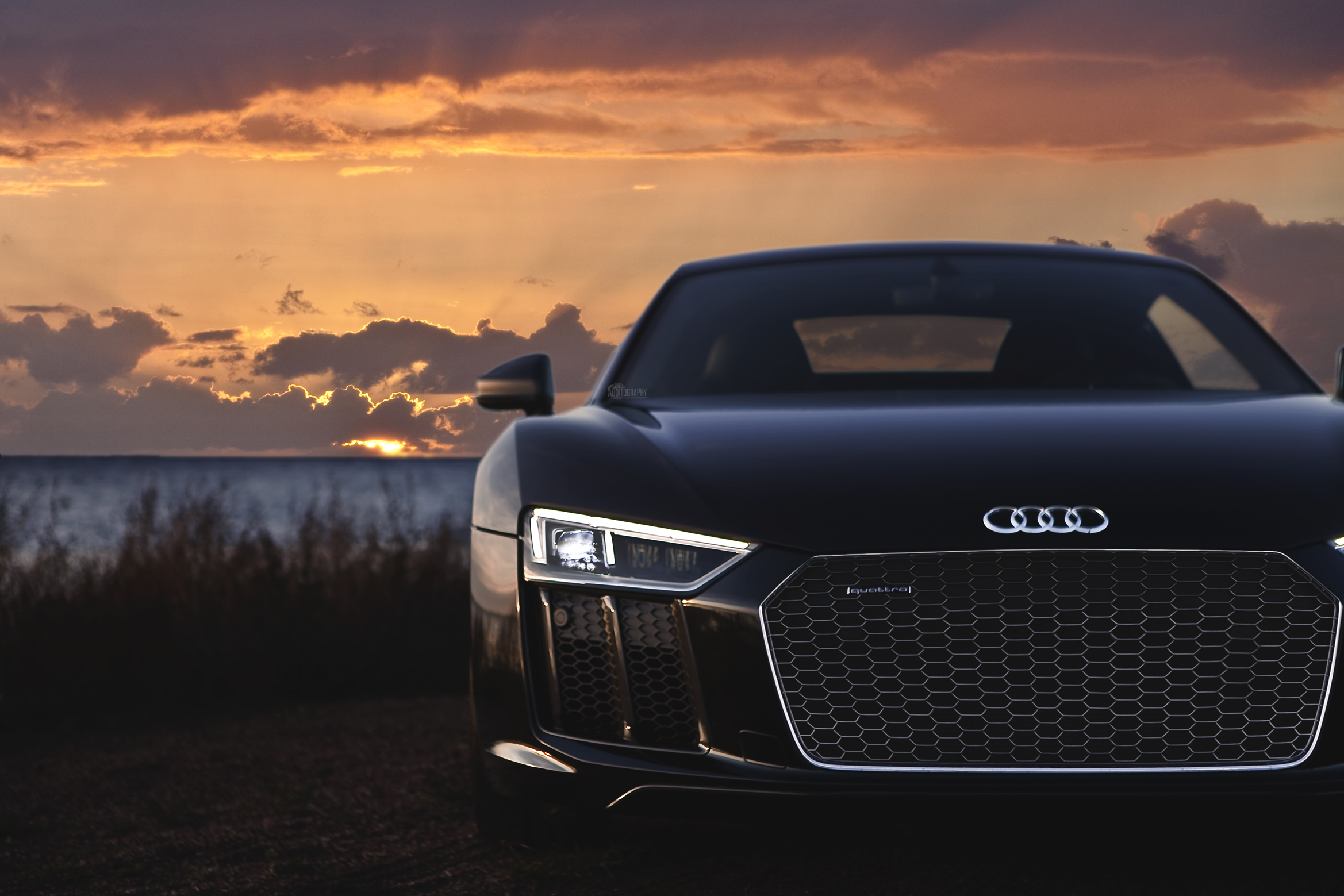 Your Ridiculously Awesome Audi R8 Wallpaper Is Here