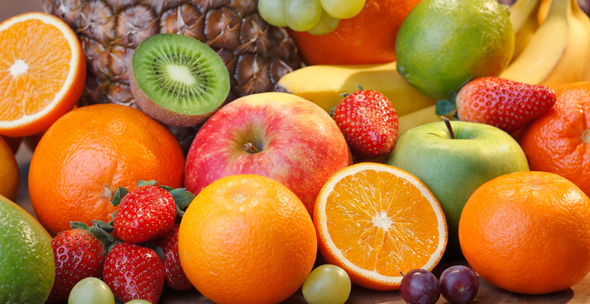 The fruits is tasty. Фрукты фото. Разные фрукты. Сочные овощи и фрукты. Фрукты фон.
