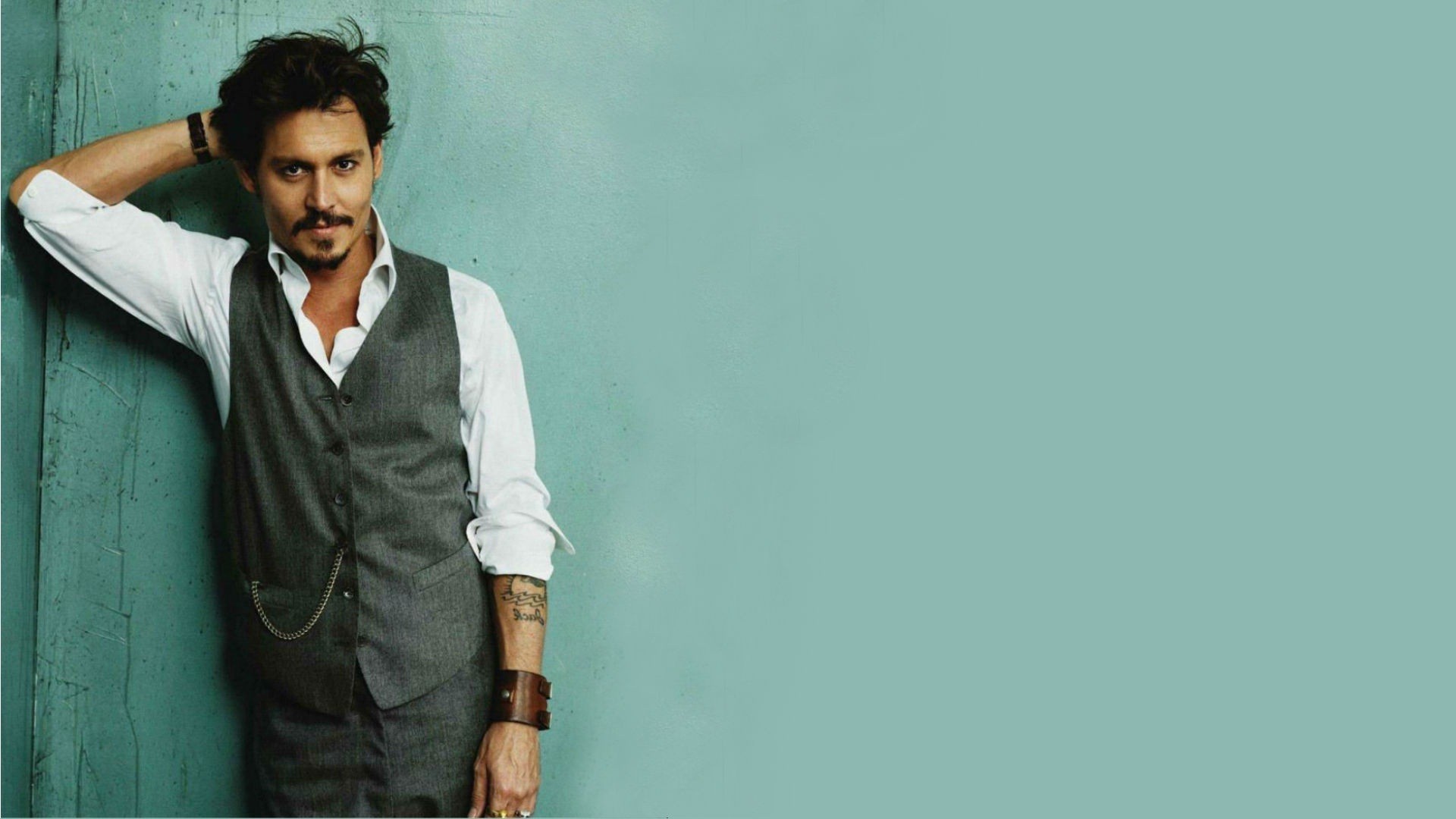 Johnny Depp HD Photos | Movie Celebrity Actor Wallpaper Image